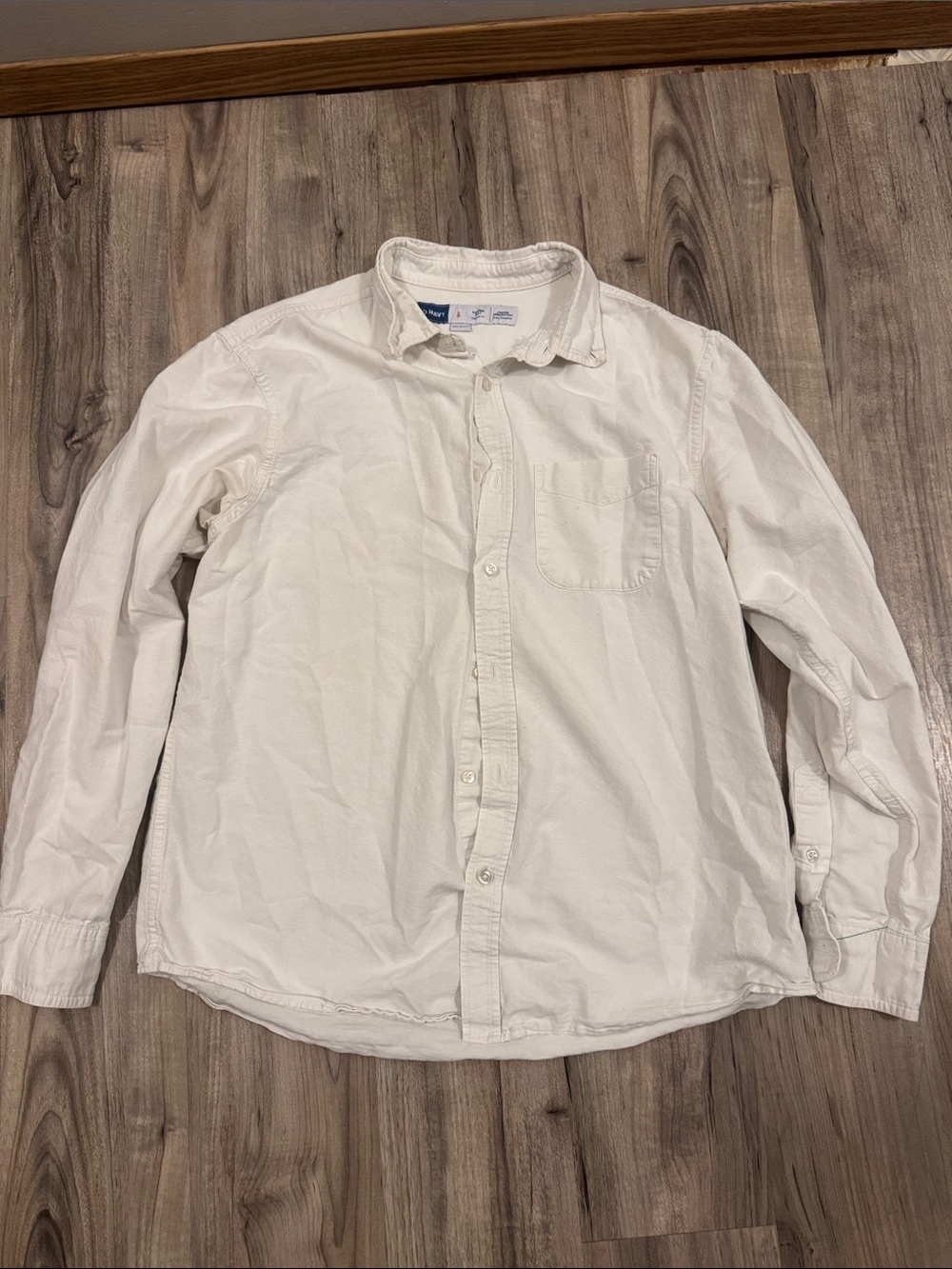 Old Navy Men's White Long-Sleeve Button-Down Shirt